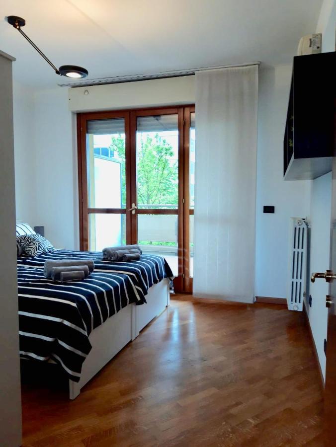 Bedandbreakfast Eni Torri Lombarde San Donato Bbqueen San Donato Milanese Exterior photo